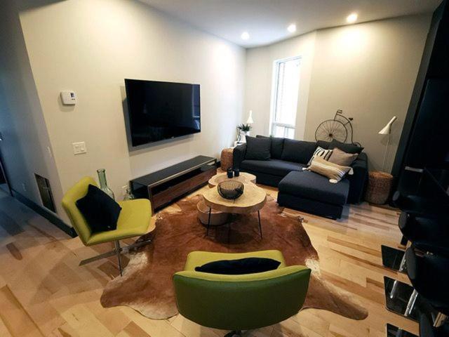 Private Room & Private Bathroom In Le Plateau Монреал Екстериор снимка