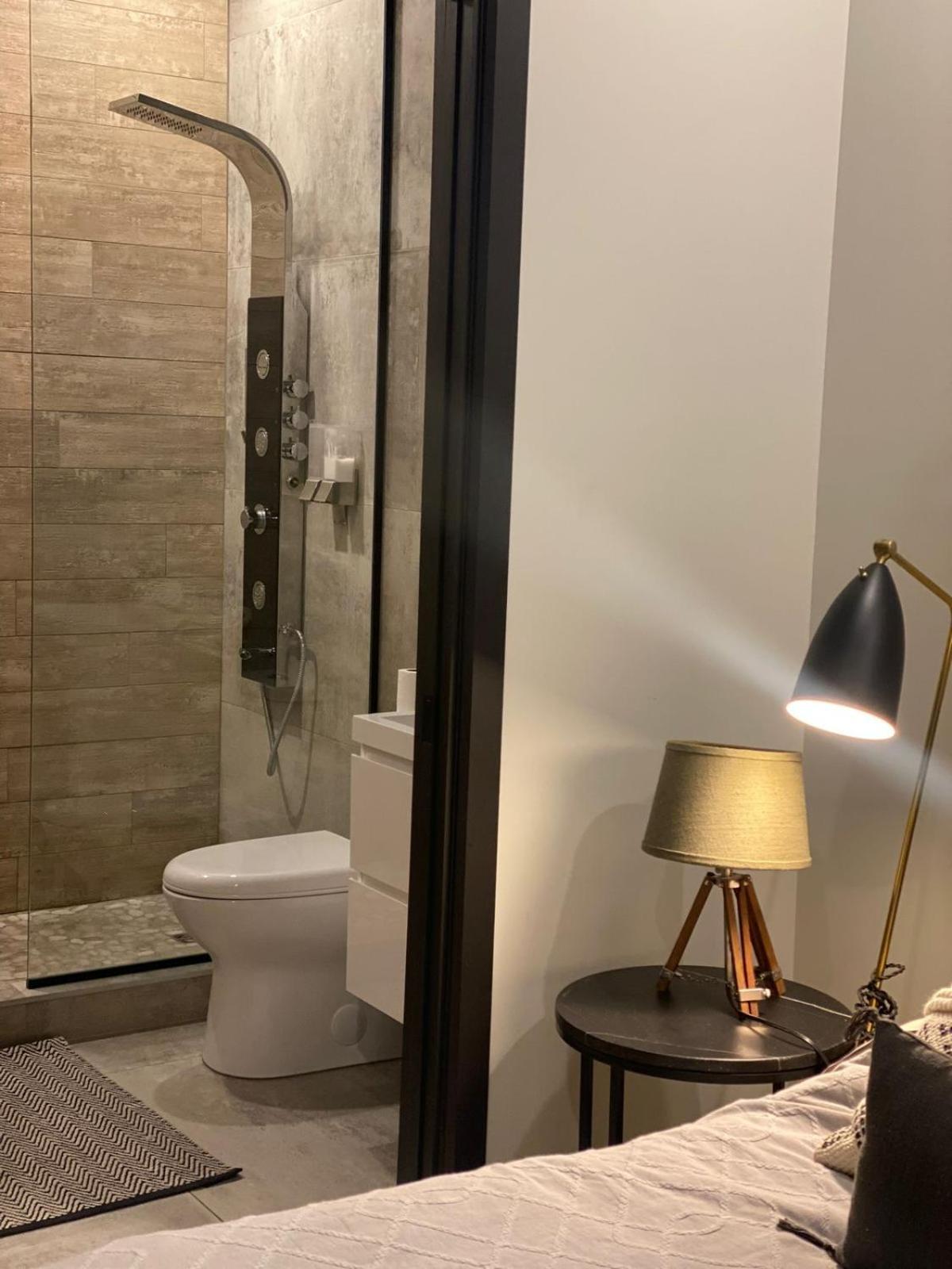 Private Room & Private Bathroom In Le Plateau Монреал Екстериор снимка