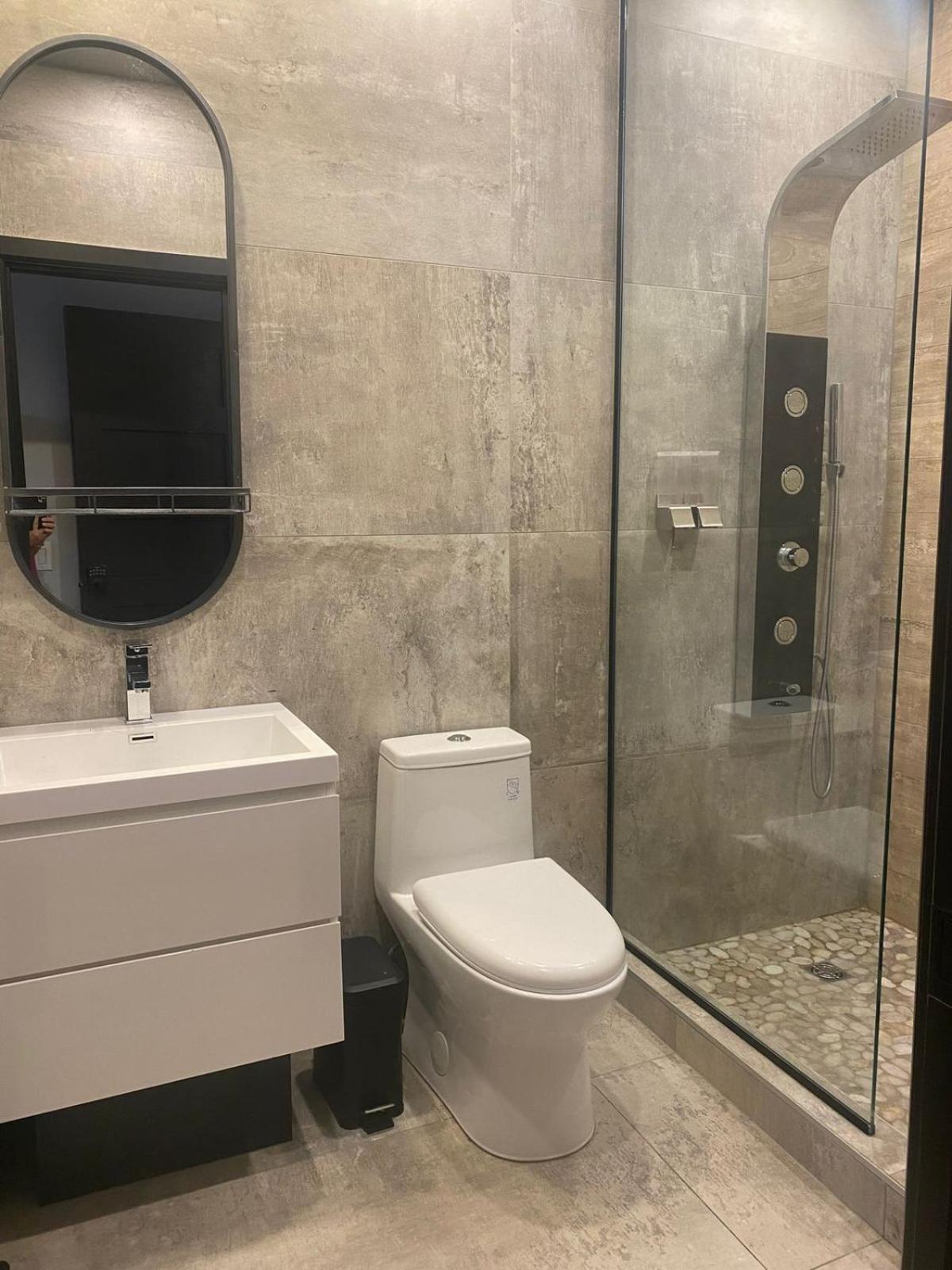 Private Room & Private Bathroom In Le Plateau Монреал Екстериор снимка